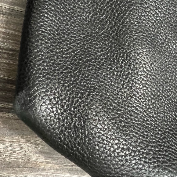 Black leather Prada Purse & Wallet set EUC!!!! - Picture 15 of 16